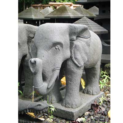 Elephant-en-pierre-sculptée